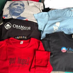 Obama Lot of 5 tee shirts and bracelet